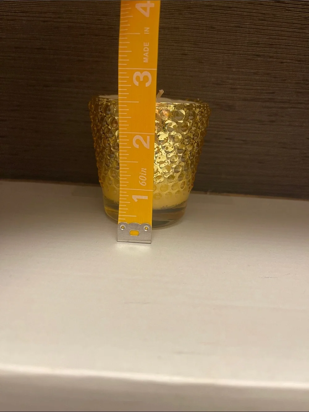 Cinnamon scented candle